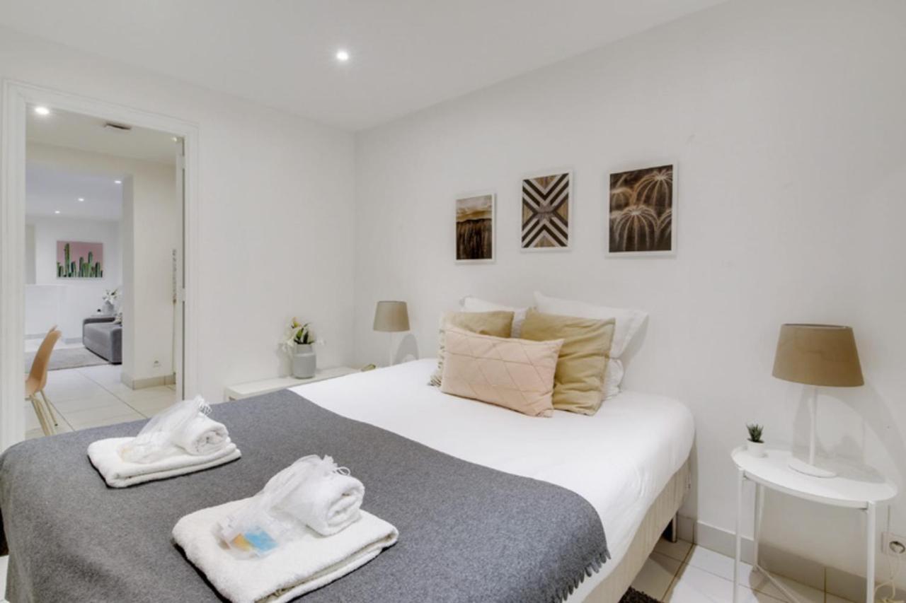 250 Suite Sainte - Superb Apartment In Paris Bagian luar foto