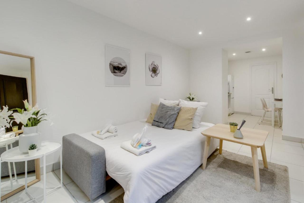 250 Suite Sainte - Superb Apartment In Paris Bagian luar foto